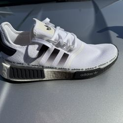 ADIDAS NEW CLEAN NEVER USED $60 SIZE 13