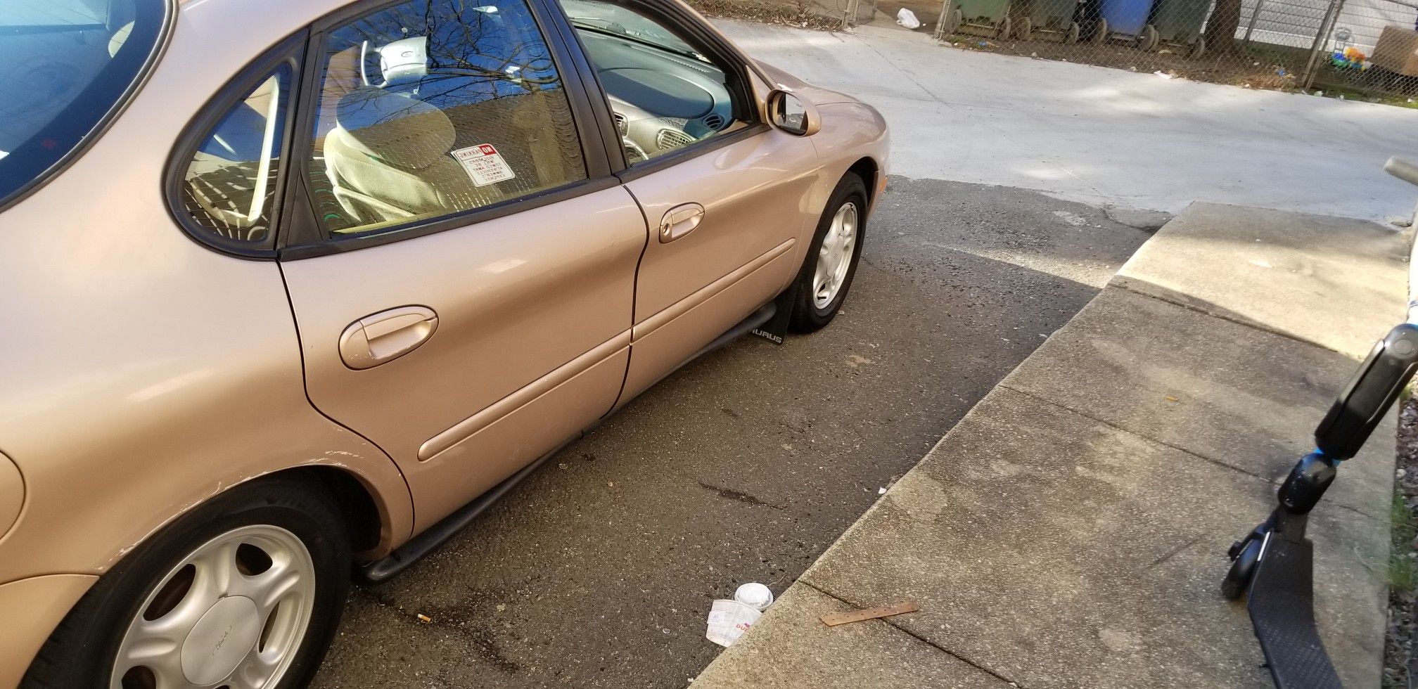 1996 Ford Taurus