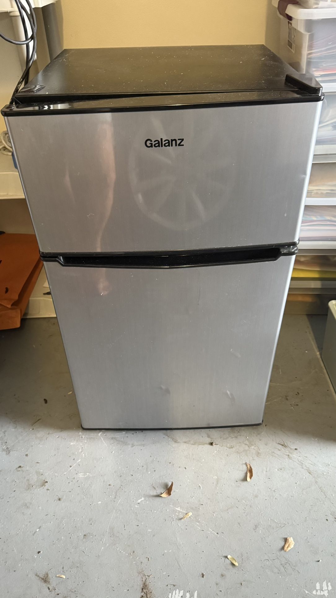 Mini Fridge - (brand Is Galanz)