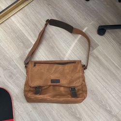 Eurosport Leather Messenger Bag 