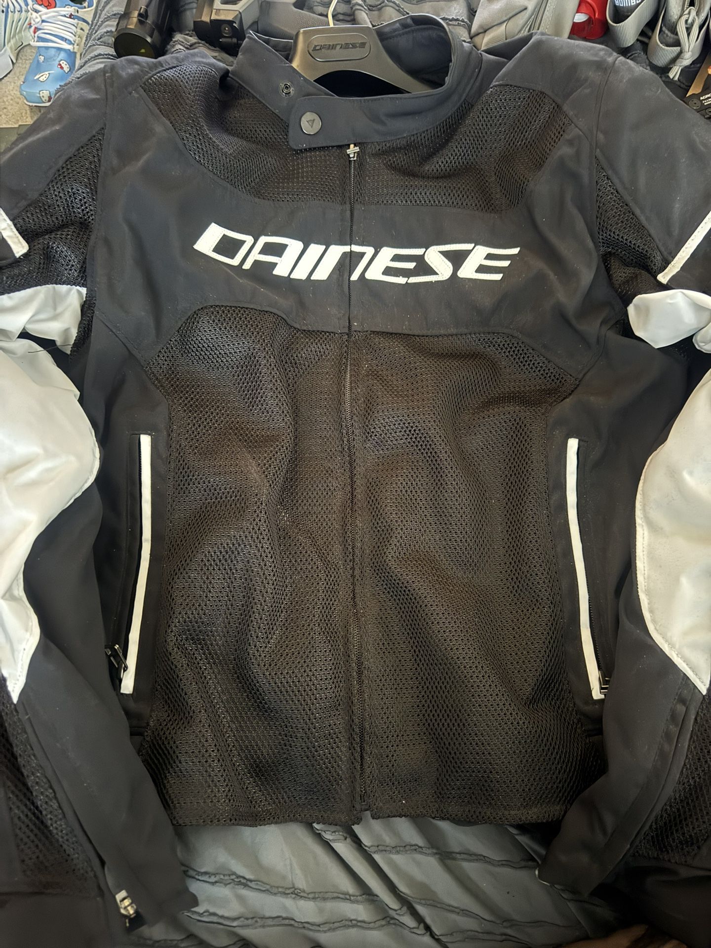 Dainese Air frame D1