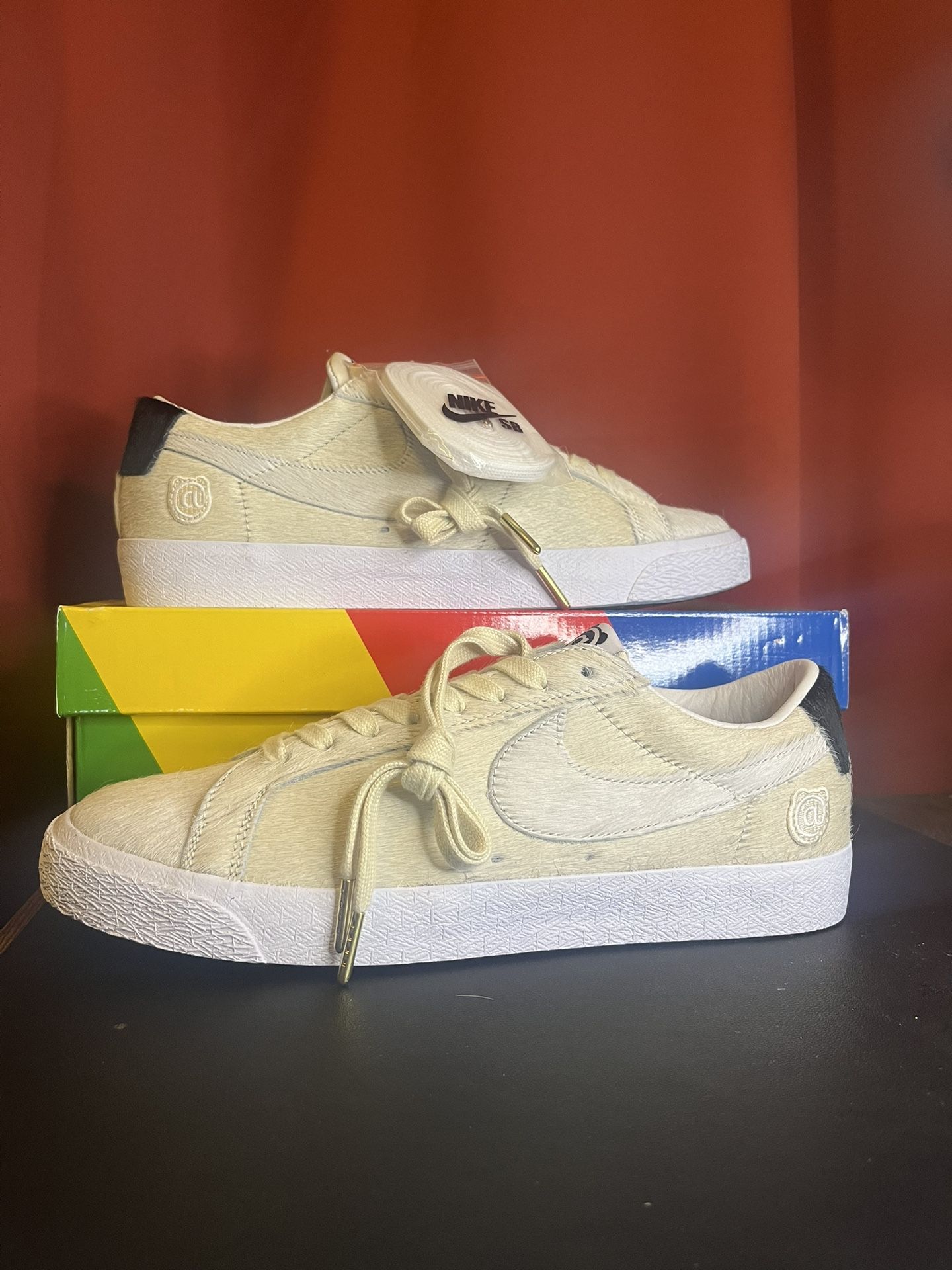 *NEW* Nike SB Blazer Low (Medicom