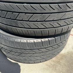 205/55/R16 Tires In Good Shape Even Wear No Holes Or Patches