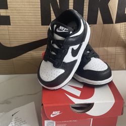 Nike Dunk Low Panda Size 4C toddler 