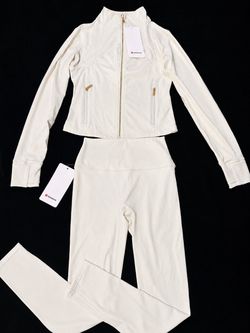 White 2 piece lululemon set