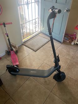 Nine bot scooter