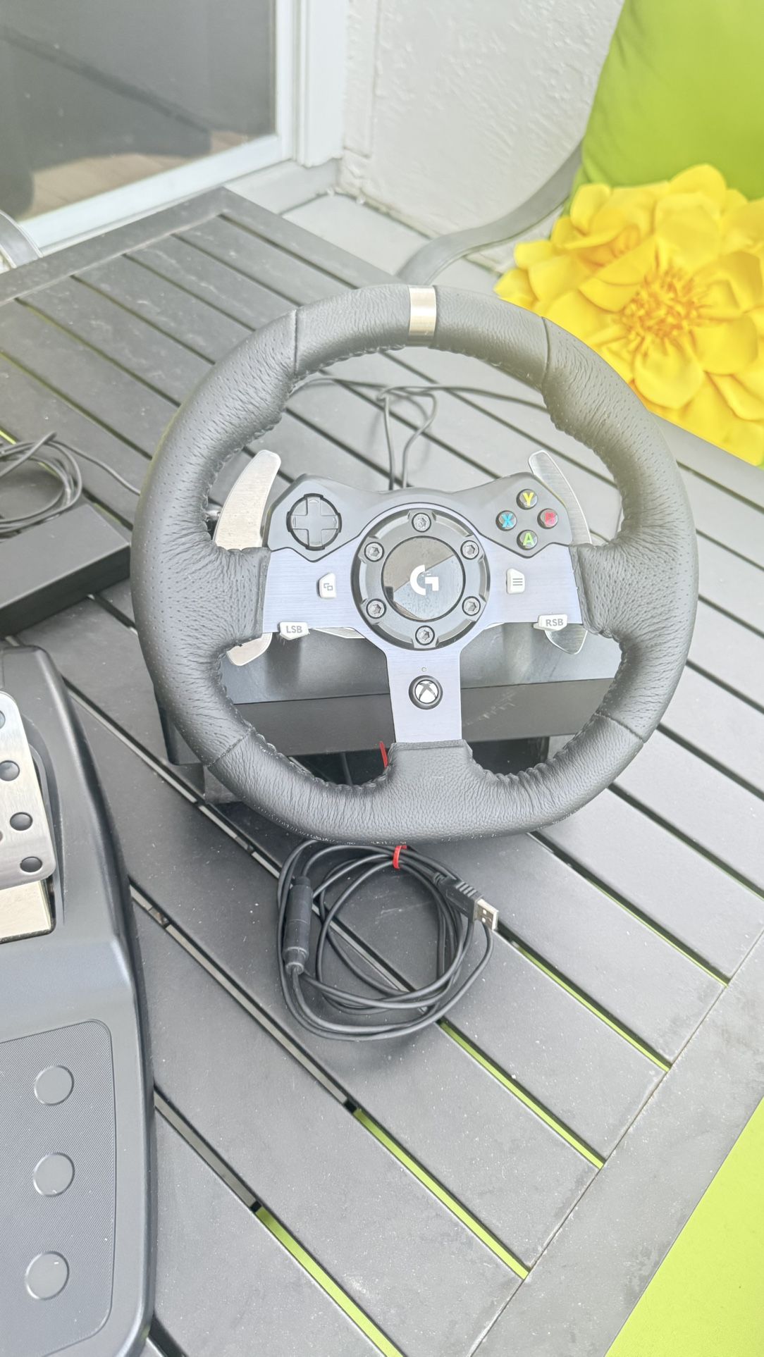 Logitech G920 Racing Game Steering Wheel (941–000121), Black