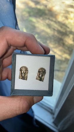 10k earrings