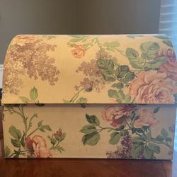 Jewelry trunk (box) for floor or counter