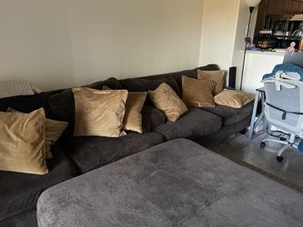 4 Piece Couch Plus Pillows