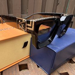 1.1 Louis Vuitton Sunglasses 