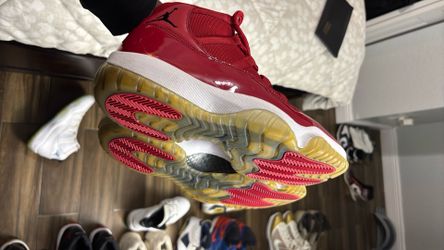 Jordan 11s size 12