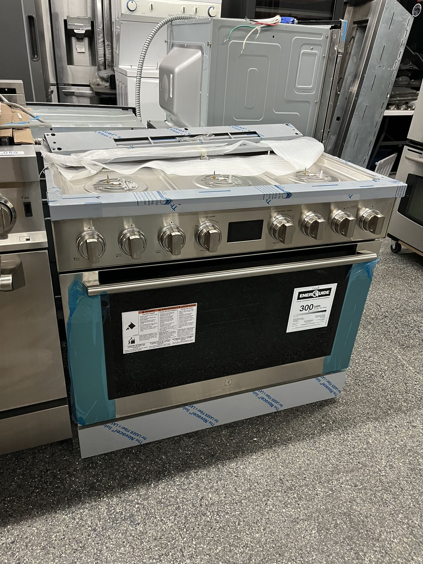 Electrolux Dual Fuel 36” Range Stove Stainless Steel 6 Burners