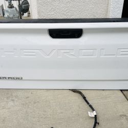 Chevy Silverado Tailgate 
