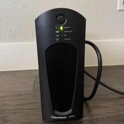 Cyber Power 900AVR