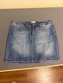 Vintage denim skirt size 10