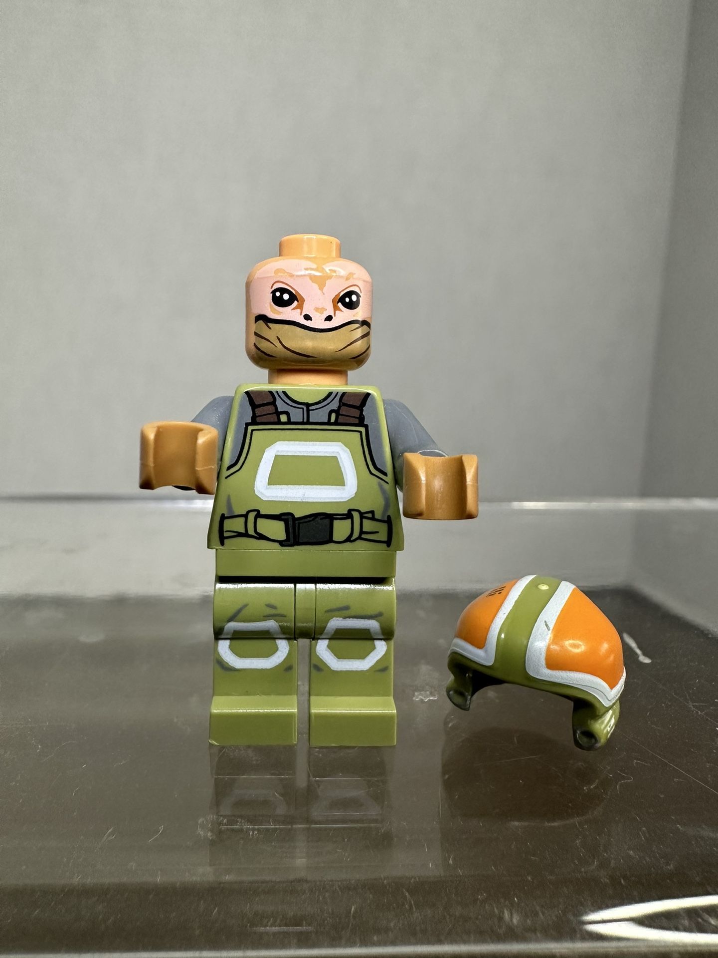 LEGO Star Wars Resistance Ground Crew minifig