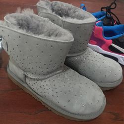 Ugh Boots Kids 4 
