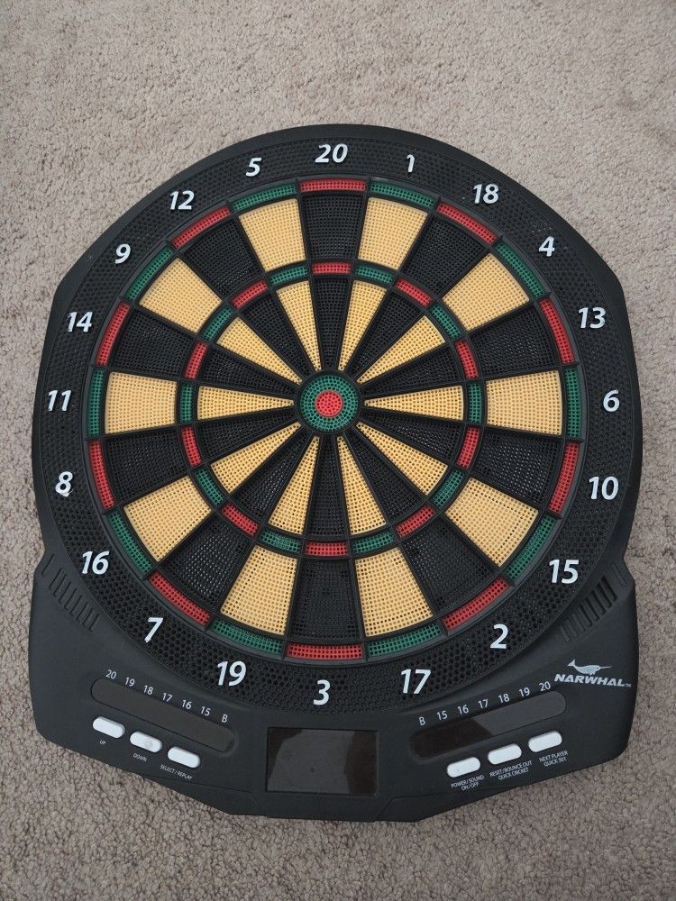 Narwhal Electronic Dartboard – Great Condition