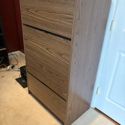 4 Drawer Filing cabinet