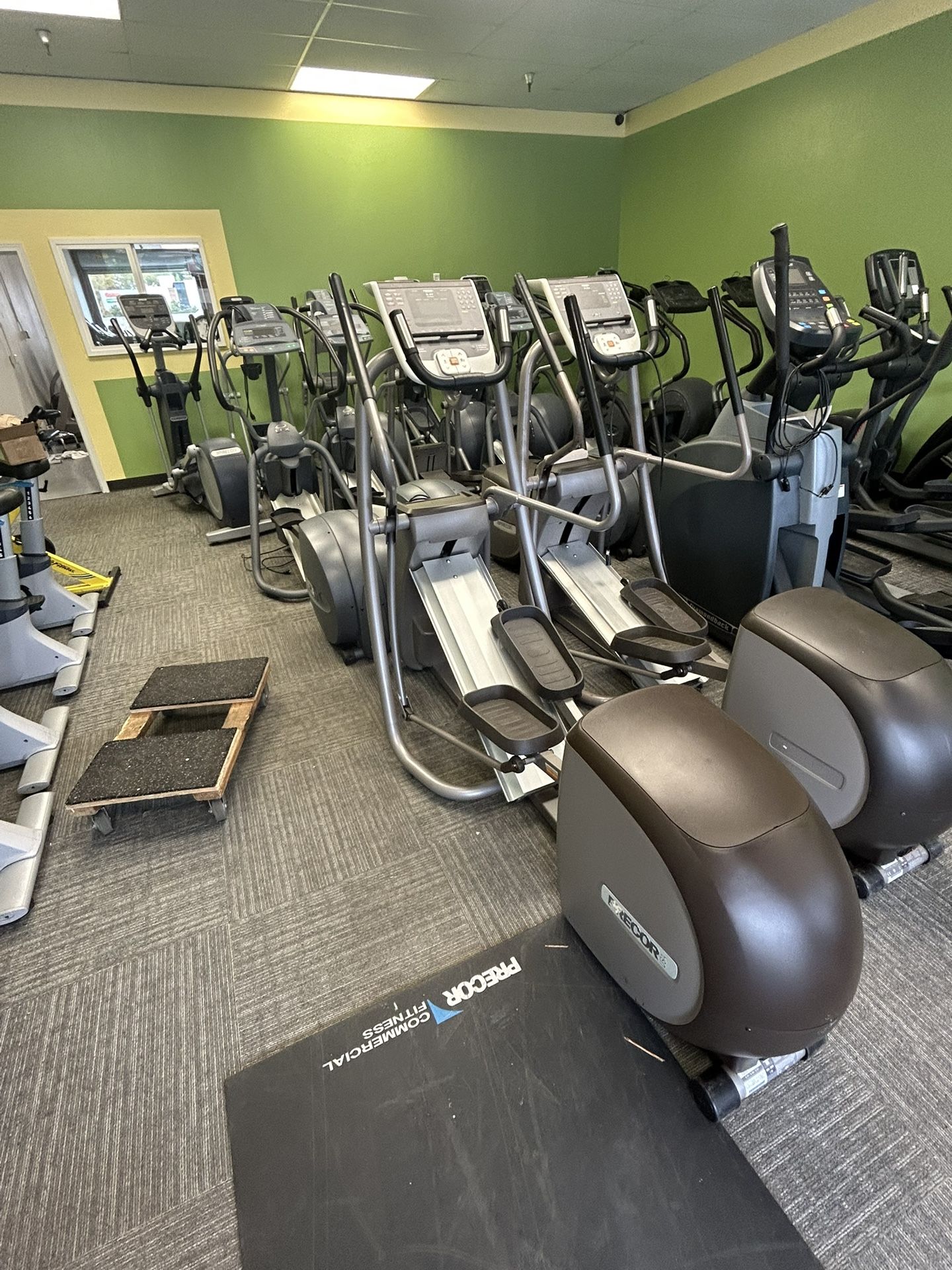Precor Efx447 Elliptical