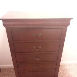 Dresser 