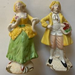 Set Of 2 Vintage Figurines: Courting Colonial Couple 