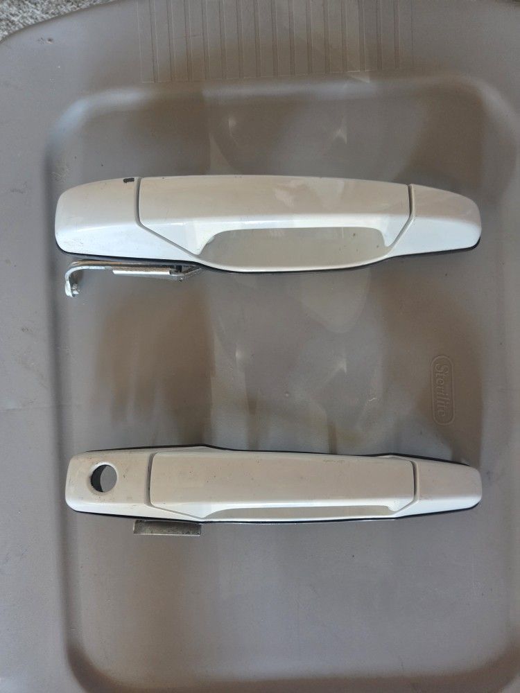 Chevy Suburban Left Side Door Handles