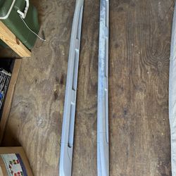 Porsche Cayenne OEM roof rails. 955 cayenne.