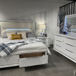 4PC King Bedroom Set
