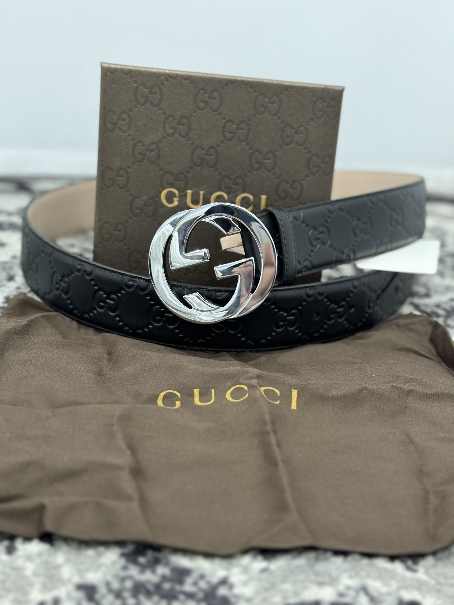 GUCCI Signature Double G Black Leather Belt.