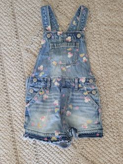 Girls Clothes. Disney Jean Shorts, Janie and Jack Dresses, Hope and Henry.