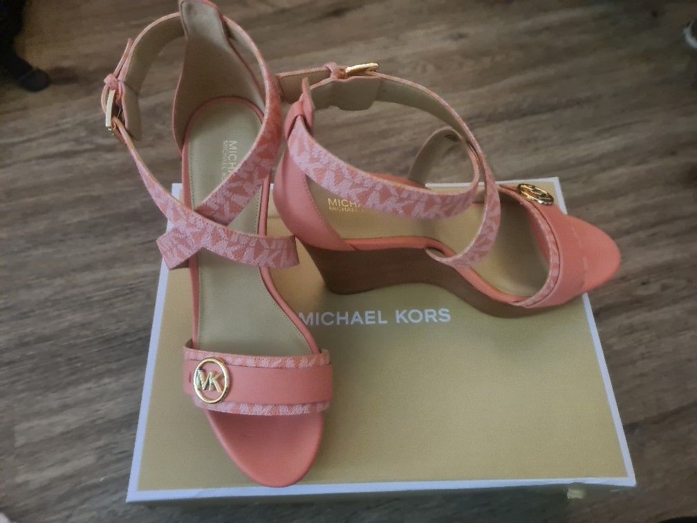 Authentic Michael Kors Wedges Sz 10