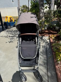 UPPAbaby Vista V2 Stroller Excellent Condition