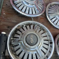 Hubcaps Set Of 4