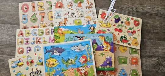 Toddler wood puzzles