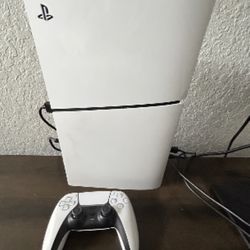 Selling my Ps5 Brand New Condition 