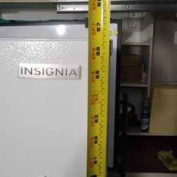 Fridge / Refrigerator 