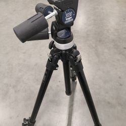 Manfrotto 3030 3-Way Pan/Tilt Head with Quick Release tripod