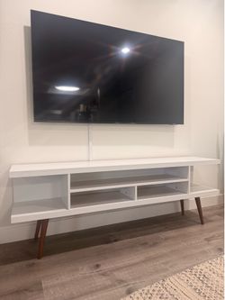 Mid-Century Modern White TV Stand / Media Console – $50