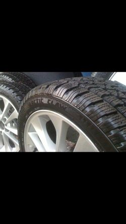 Arctic Claw Studded Tires! x4