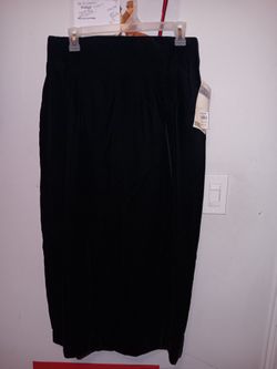 Womens Size 14 Velvet Skirt