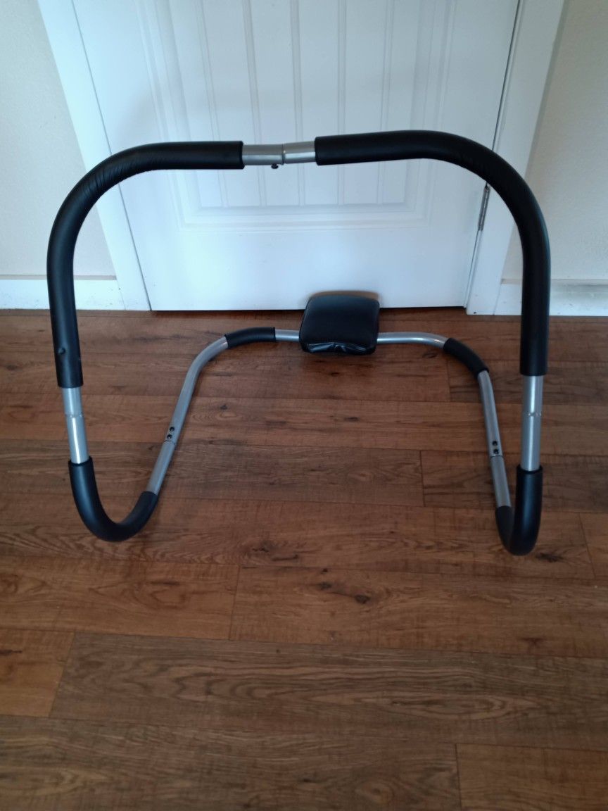 Pull Up Bar