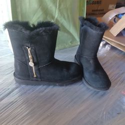 UGG Black Boots Suede 