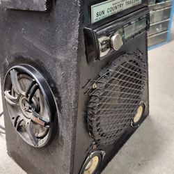 Built in speaker system