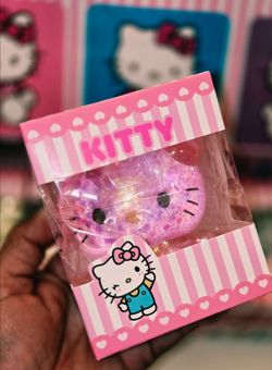 Beautiful Hello Kitty Glitter Squishy