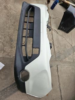 Nissan rogue sport front bumper Oem