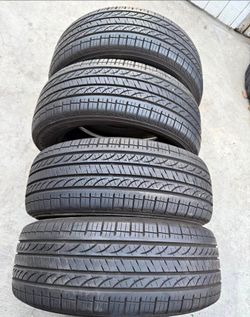 205/55/17 Nexen Selling a set of 4 tires in excellent condition 🫡