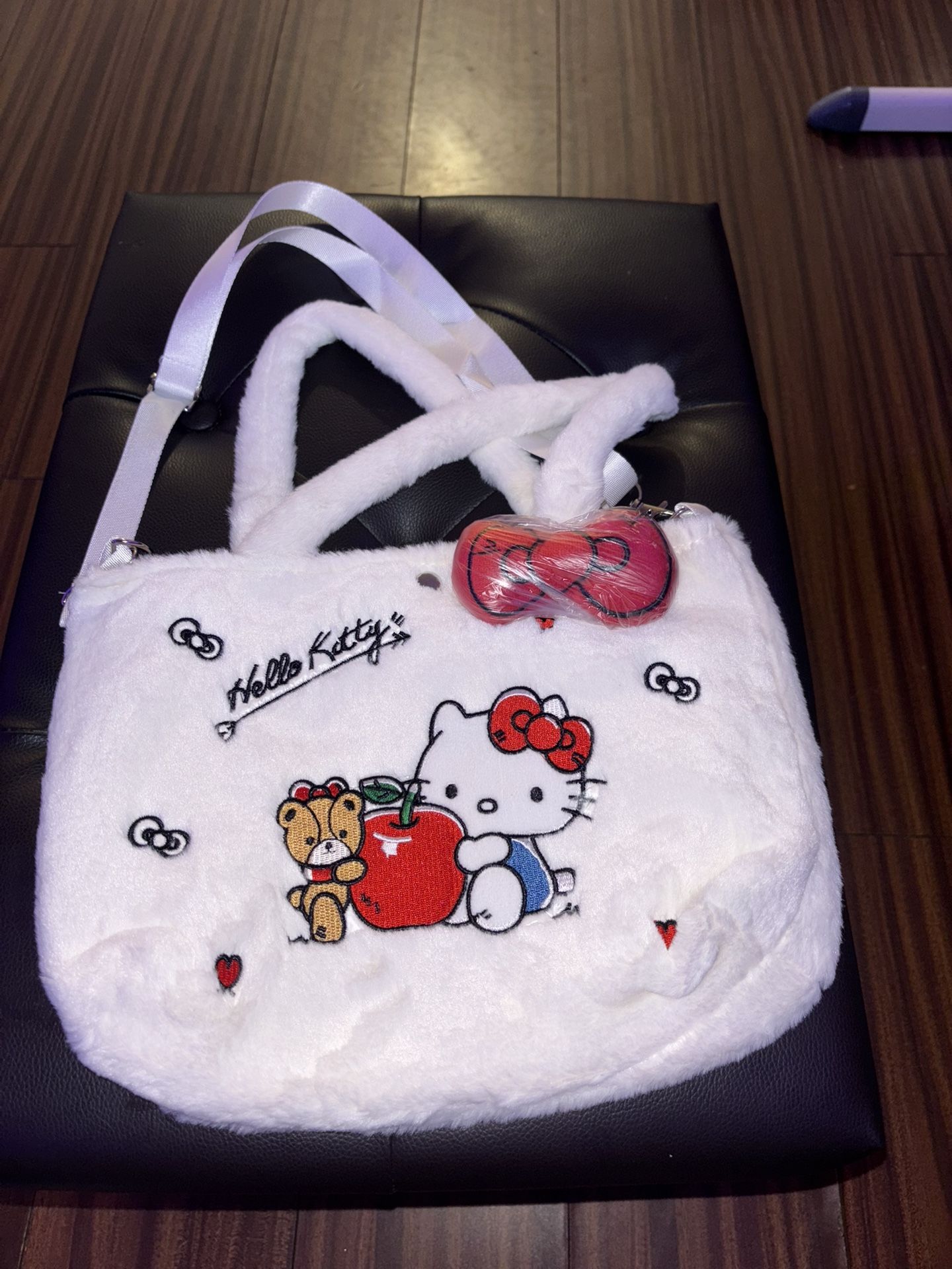 Brand New Hello Kitty By Sanrio Shoulder B 