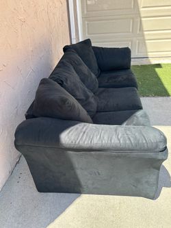 FREE COUCH